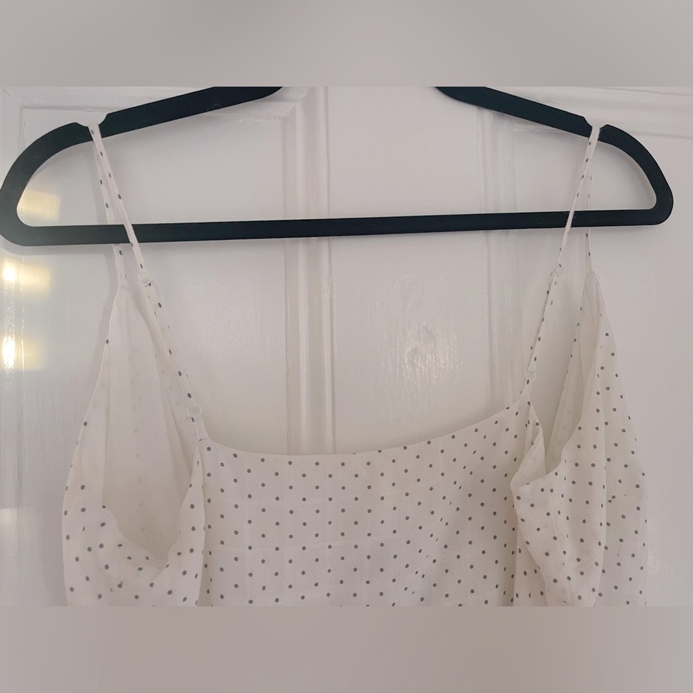 NWT Revolve Line+ Dot Lillie Wrap MIDI in White w/ Gray polka dots - XS - Picture 12 of 12